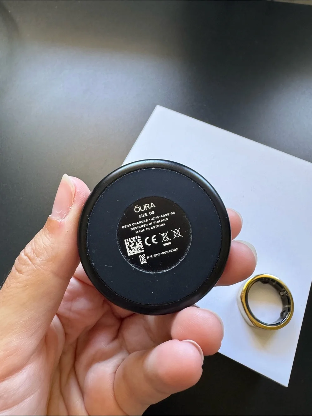 Oura ring Gen 3 Heritage ring size 8 gold (2-3 day battery life)